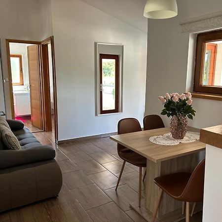 Volmefamily Apartment Pula Bagian luar foto