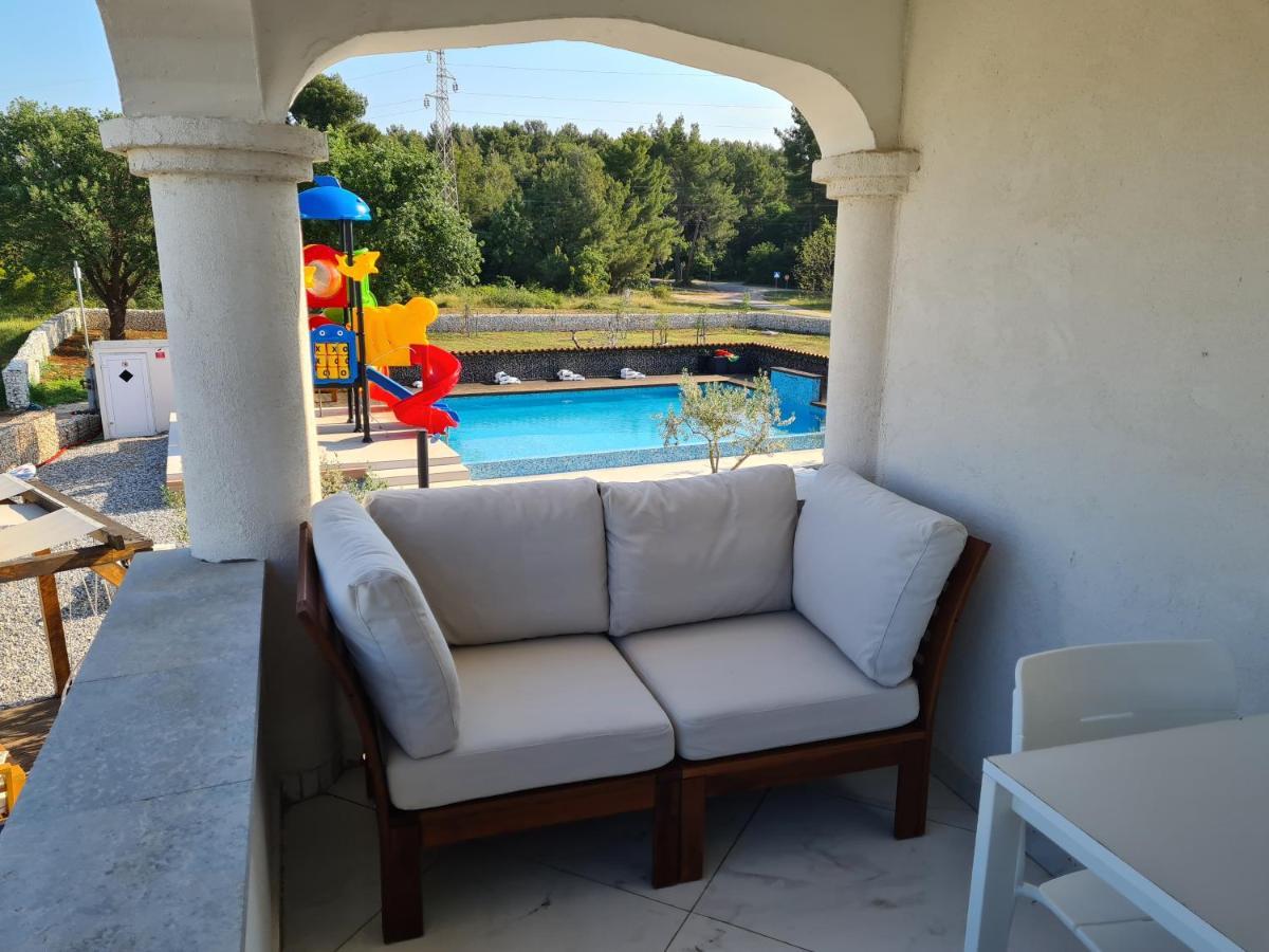 Volmefamily Apartment Pula Bagian luar foto