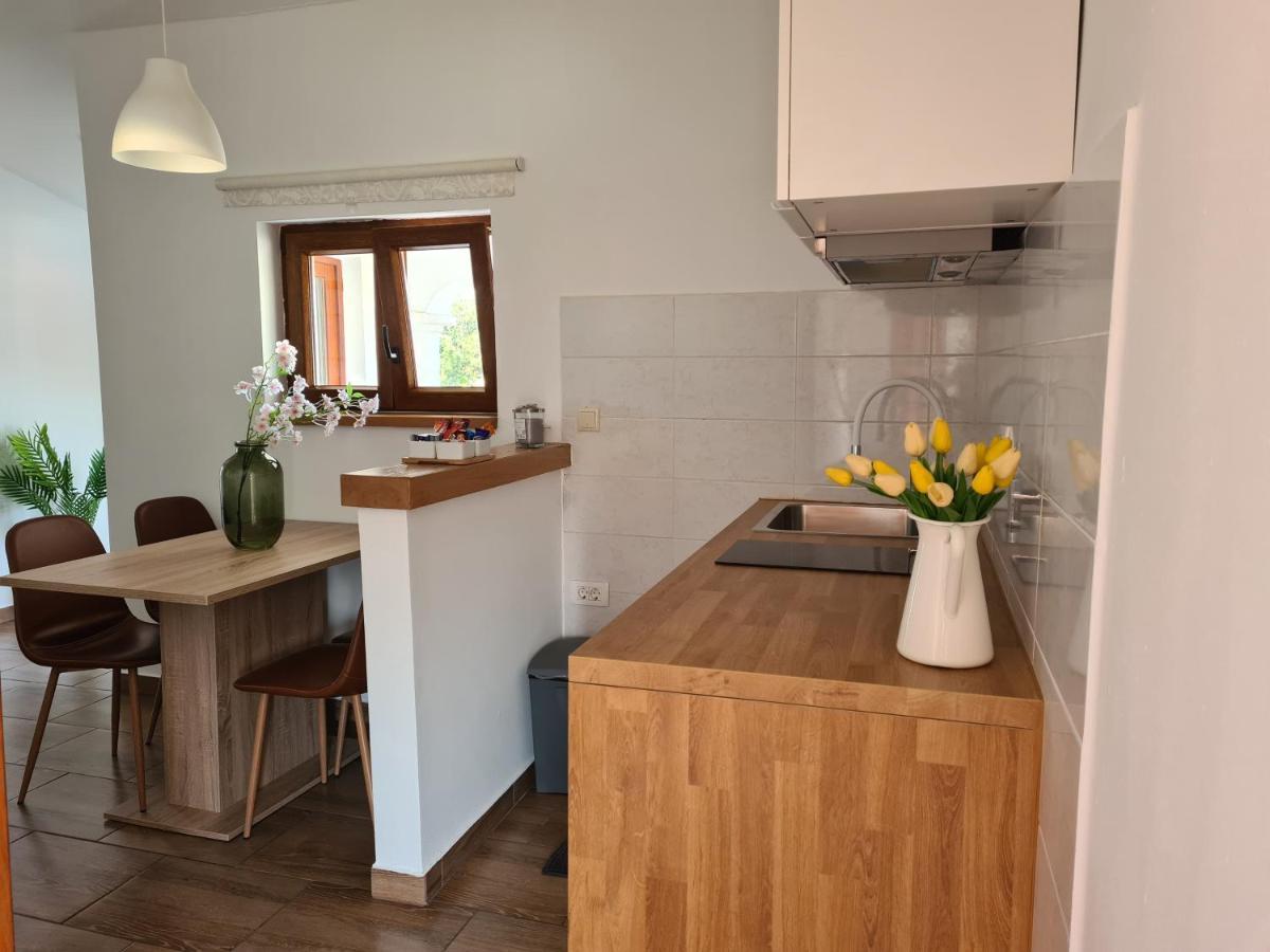Volmefamily Apartment Pula Bagian luar foto