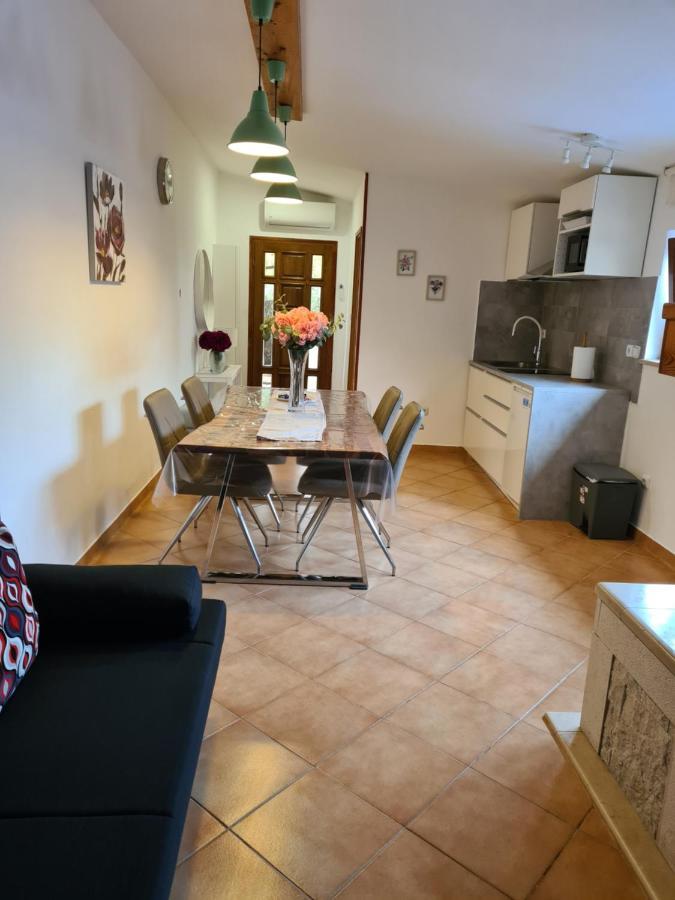 Volmefamily Apartment Pula Bagian luar foto