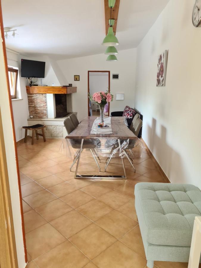 Volmefamily Apartment Pula Bagian luar foto